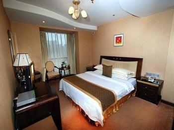 7 Days Premium Hotel Chongqing Hongqihegou Light Rail Station מראה חיצוני תמונה